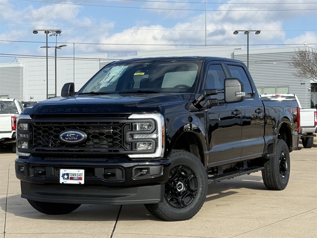New 2026 Ford F-250 XL Truck Crew Cab