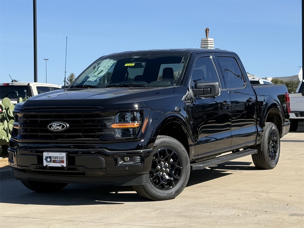 New 2025 Ford F-150 XLT Truck SuperCrew Cab