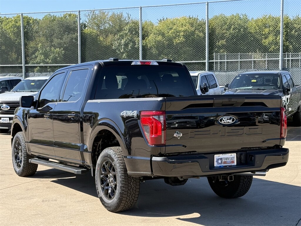 New 2025 Ford F-150 XLT Truck SuperCrew Cab