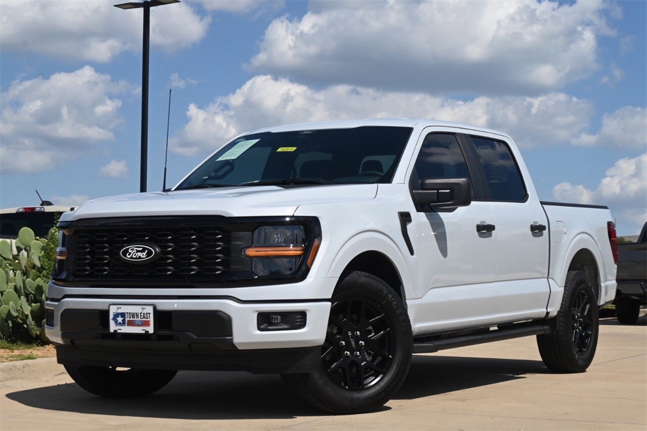 2025 Ford F-150 STX photo 2