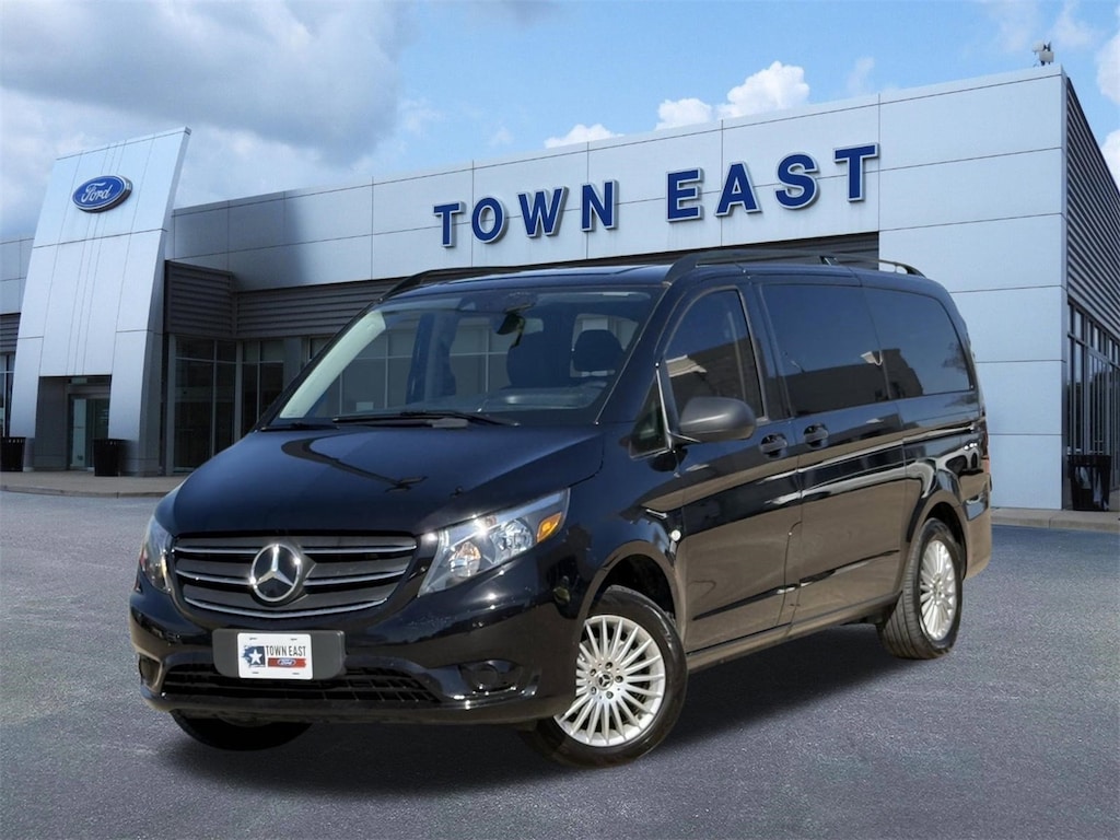Used 2023 Mercedes-Benz Metris Passenger Minivan/Van