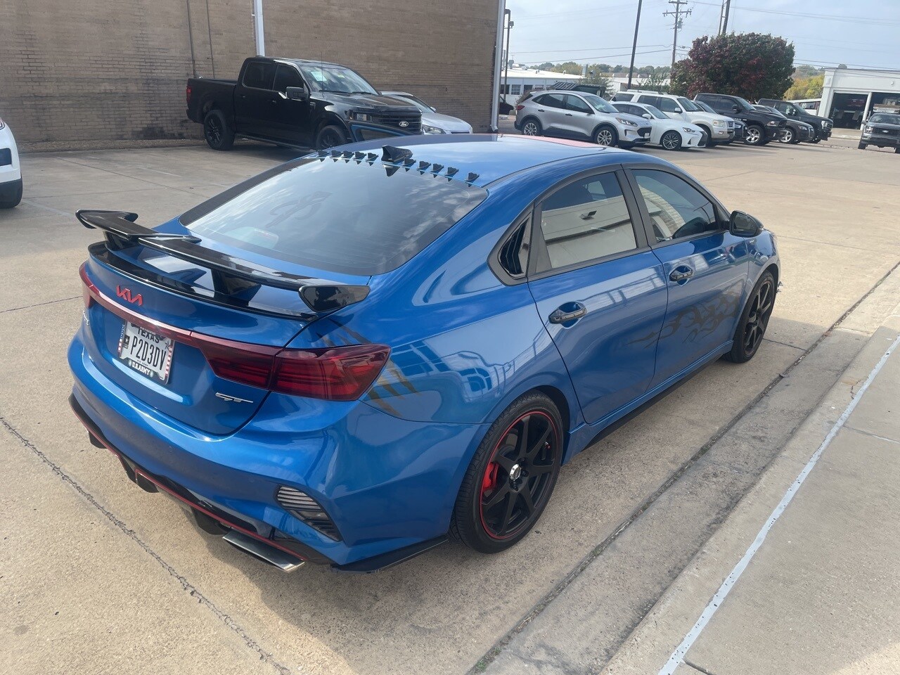 2023 Kia Forte GT photo 3