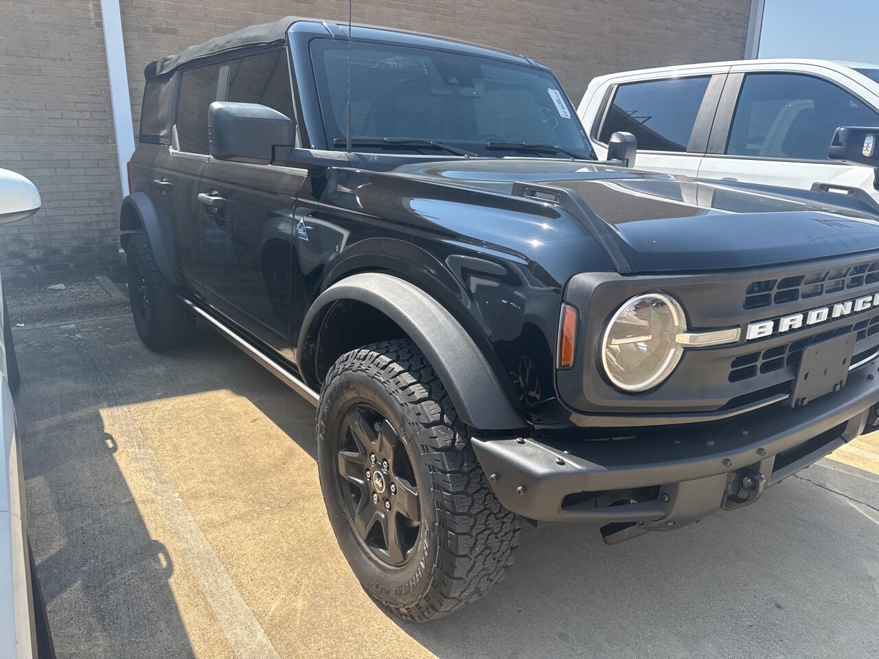 2022 Ford Bronco Base Big Bend Black Diamond Outer Banks photo 3