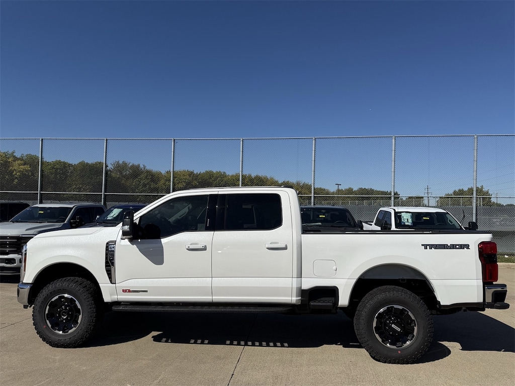 New 2026 Ford F-250 Lariat Truck Crew Cab