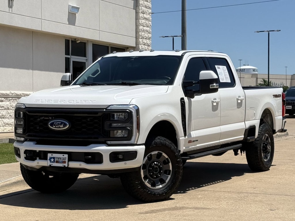 Used 2023 Ford F-350SD Lariat Truck