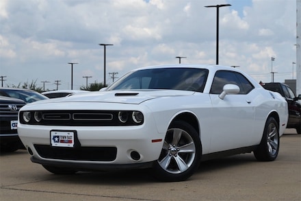 2019 Dodge Challenger SXT Coupe