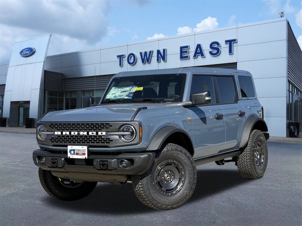 New 2025 Ford Bronco Badlands SUV