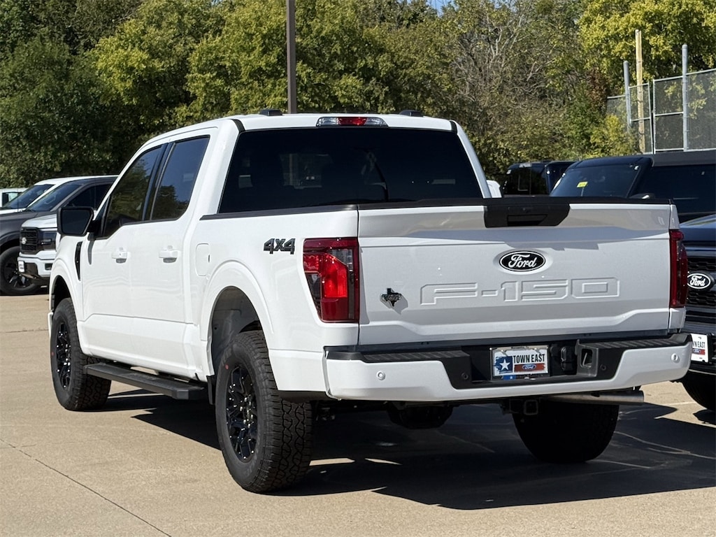 New 2025 Ford F-150 XLT Truck SuperCrew Cab