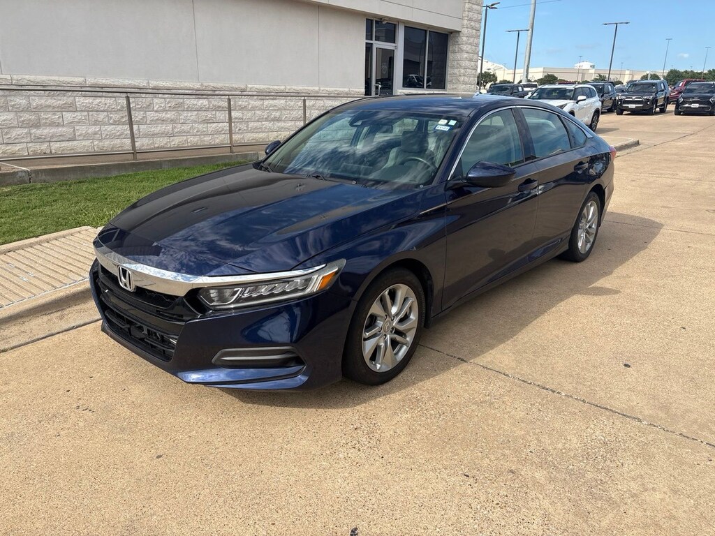 Used 2018 Honda Accord LX Sedan