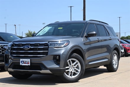 2025 Ford Explorer Active SUV