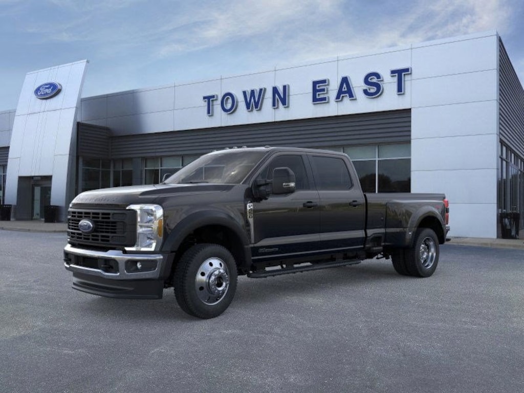 New 2026 Ford F-450 XL Truck Crew Cab