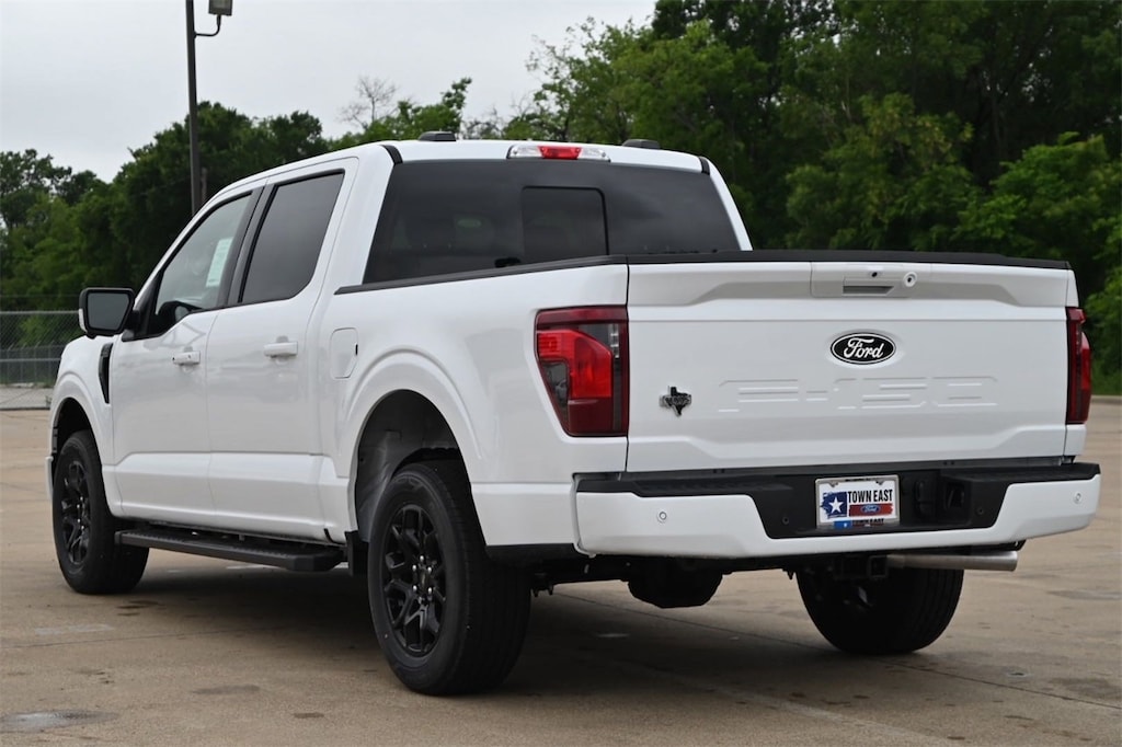 New 2025 Ford F-150 XLT Truck SuperCrew Cab