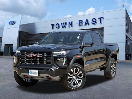 2023 GMC Canyon AT4 Truck