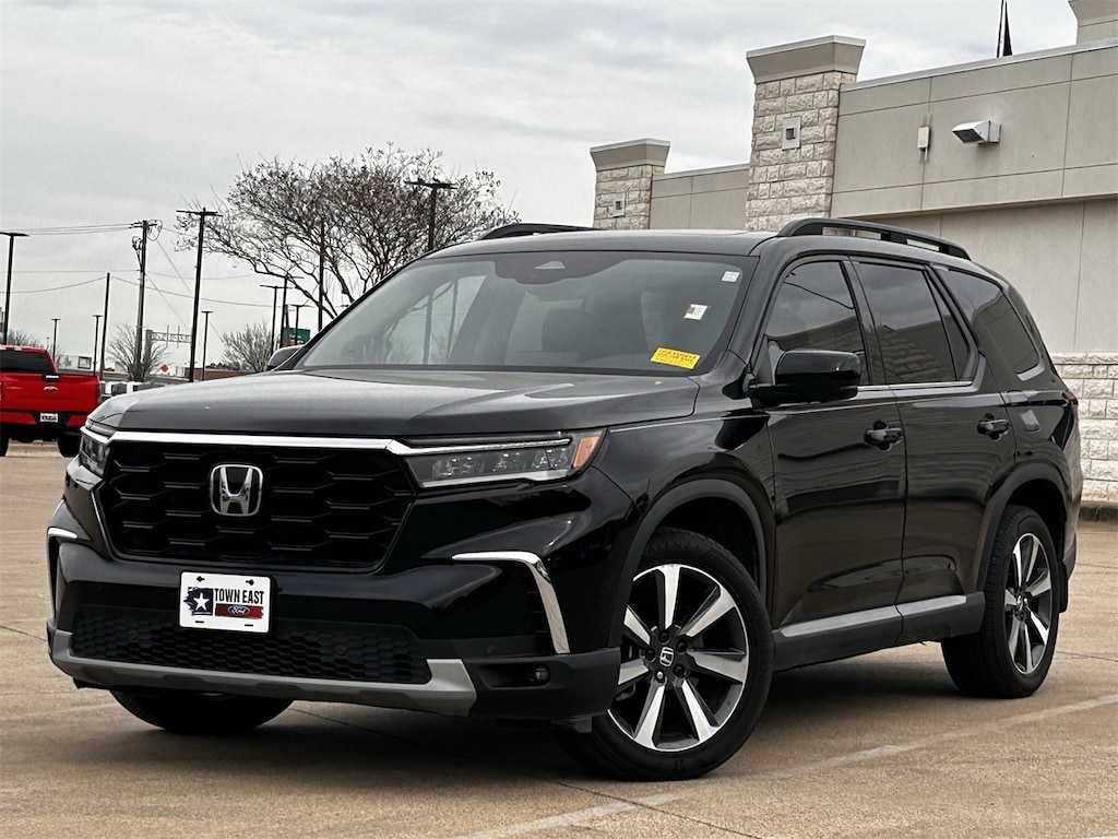 Used 2024 Honda Pilot Elite SUV
