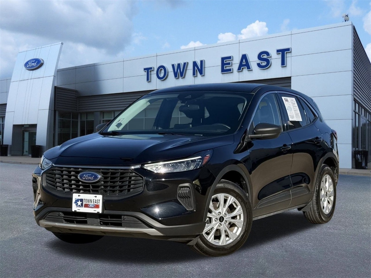 2024 Ford Escape Active's photo