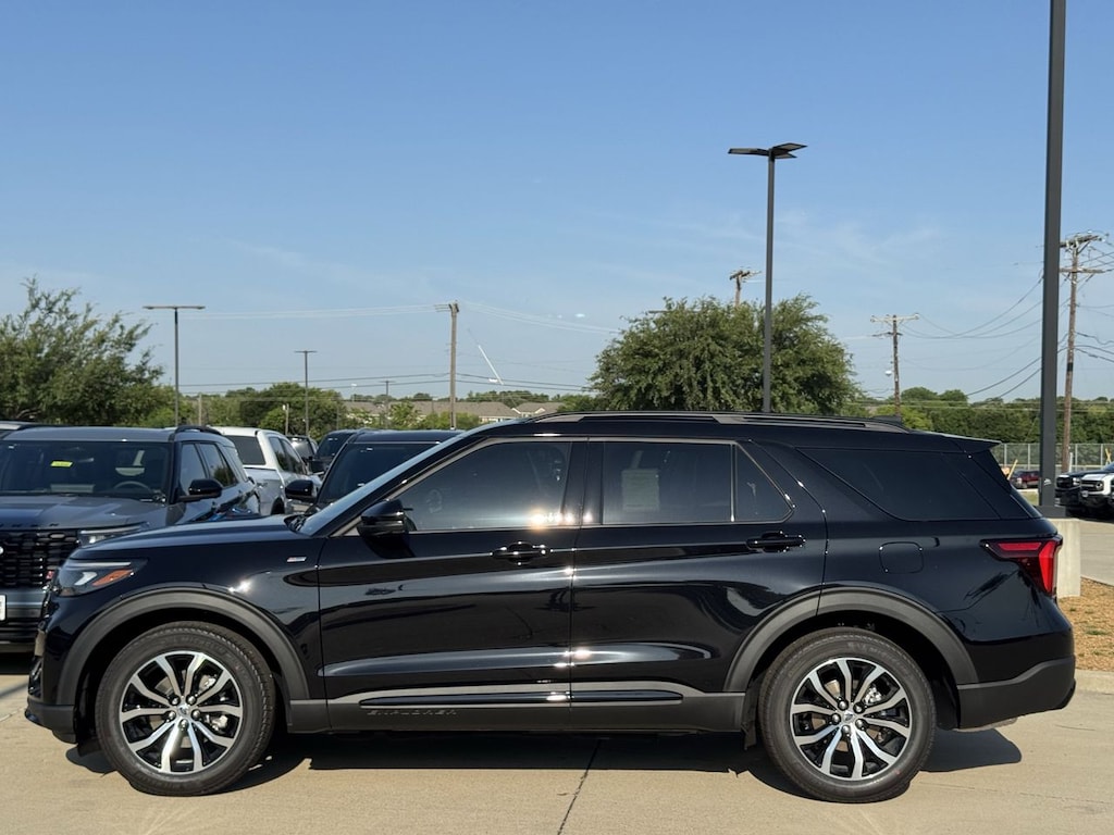 New 2026 Ford Explorer ST-Line SUV