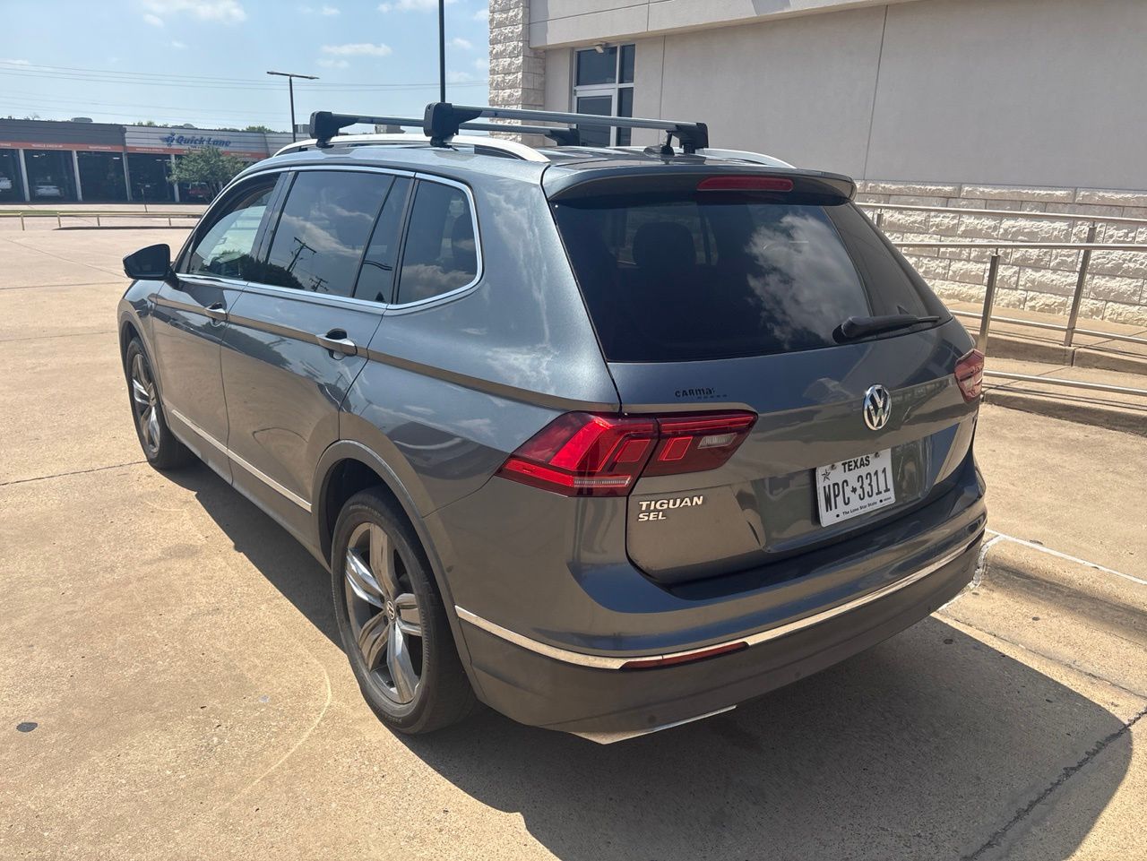 Used 2018 Volkswagen Tiguan SEL Premium with VIN 3VV5B7AX7JM004891 for sale in Mesquite, TX