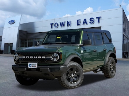 2025 Ford Bronco Outer Banks SUV