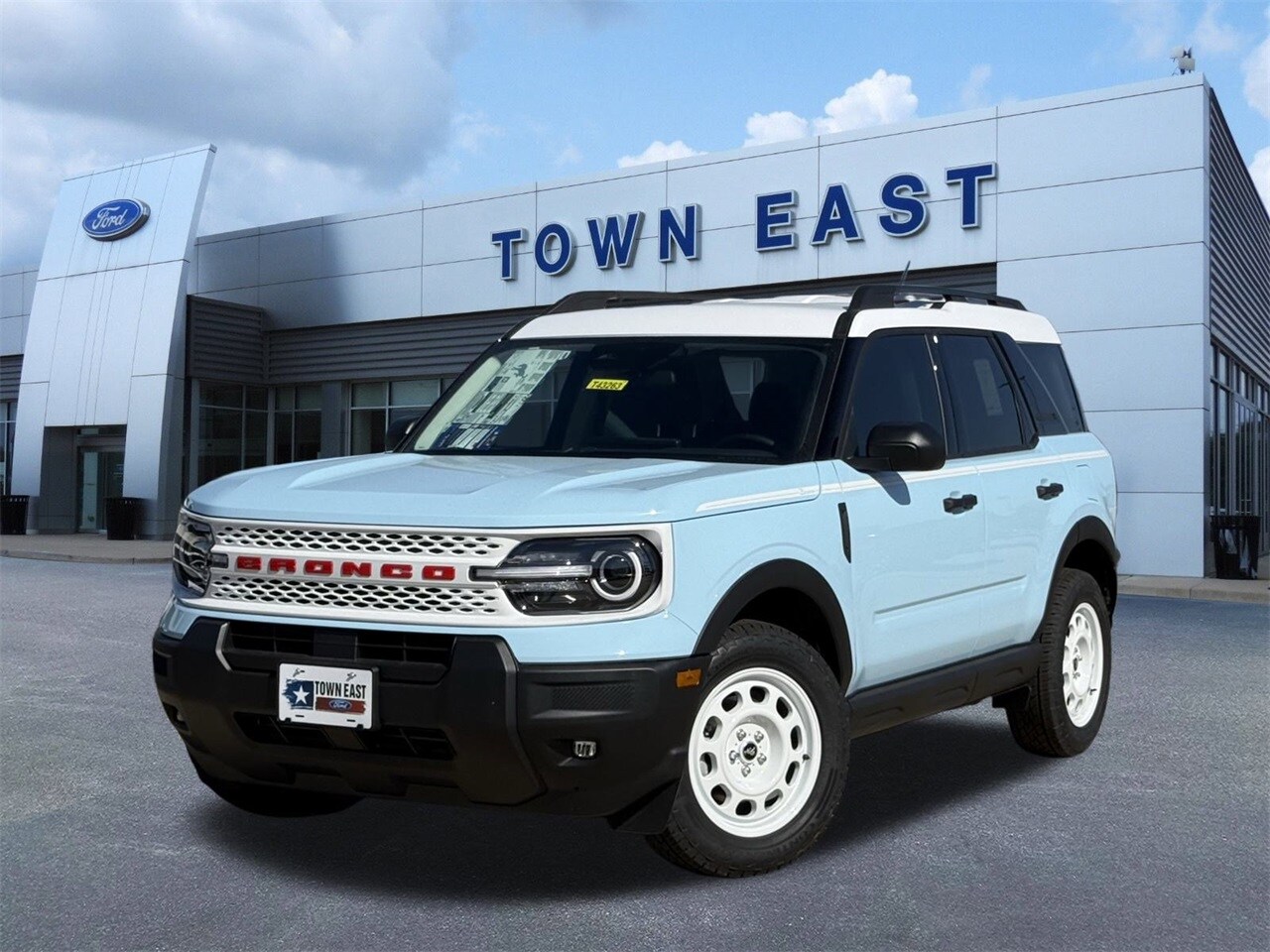 2025 Ford Bronco Sport Heritage's photo