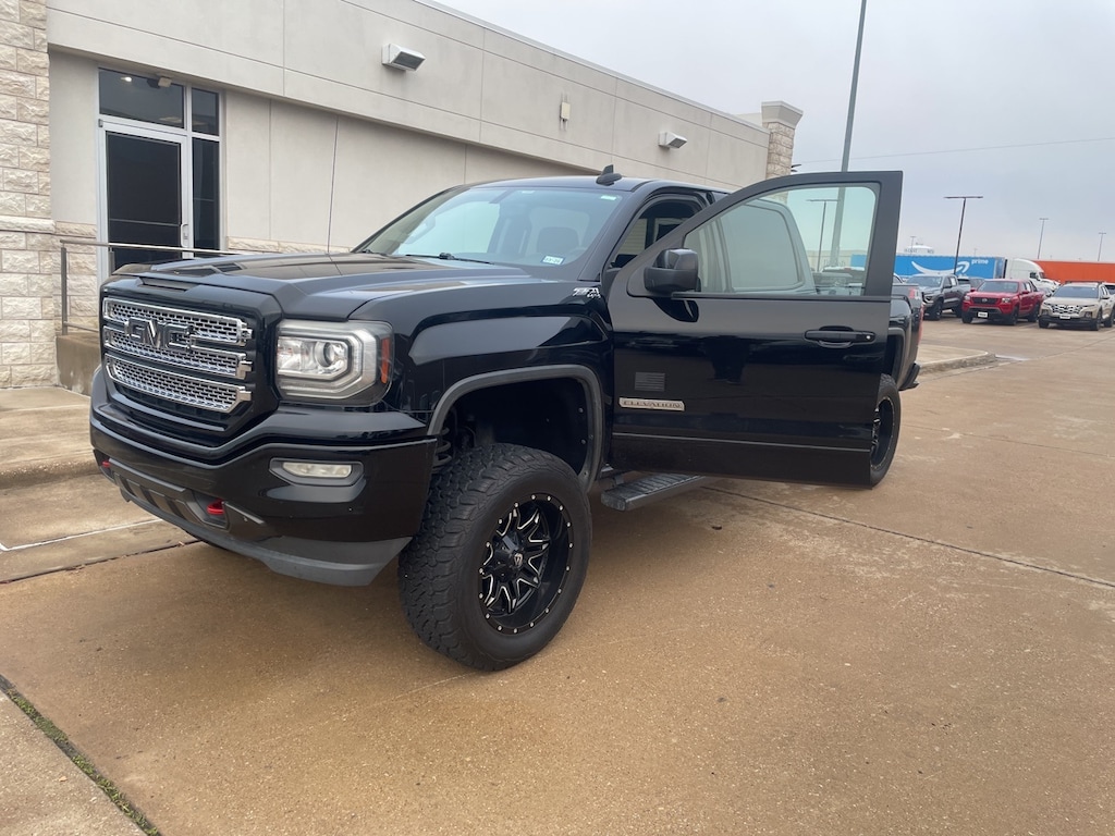 Used 2017 GMC Sierra 1500 SLE Truck