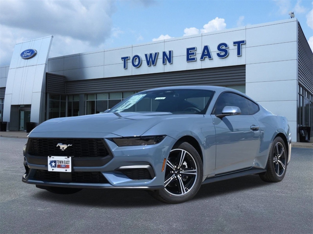 2025 Ford Mustang EcoBoost's photo