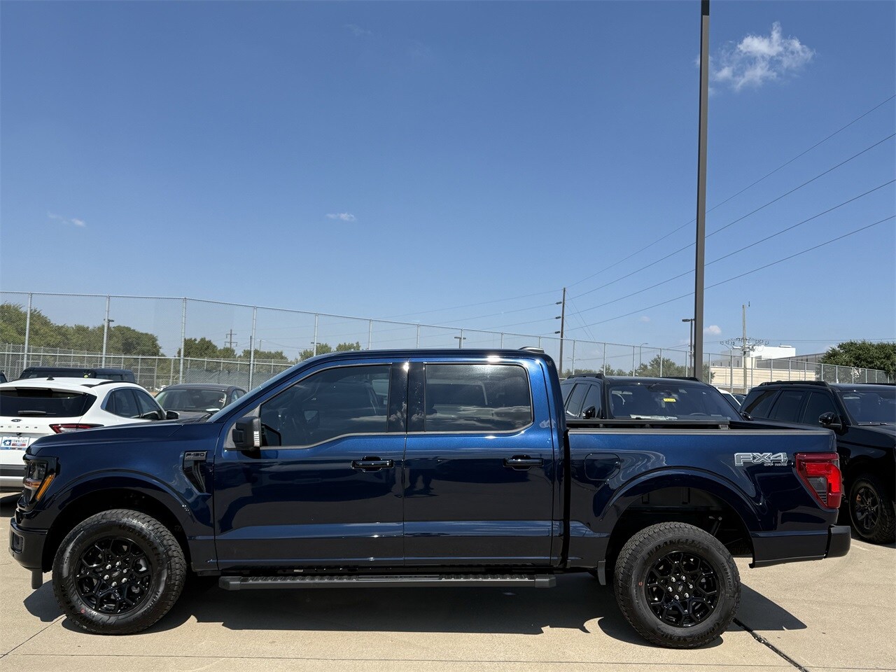 2025 Ford F-150 XLT photo 2