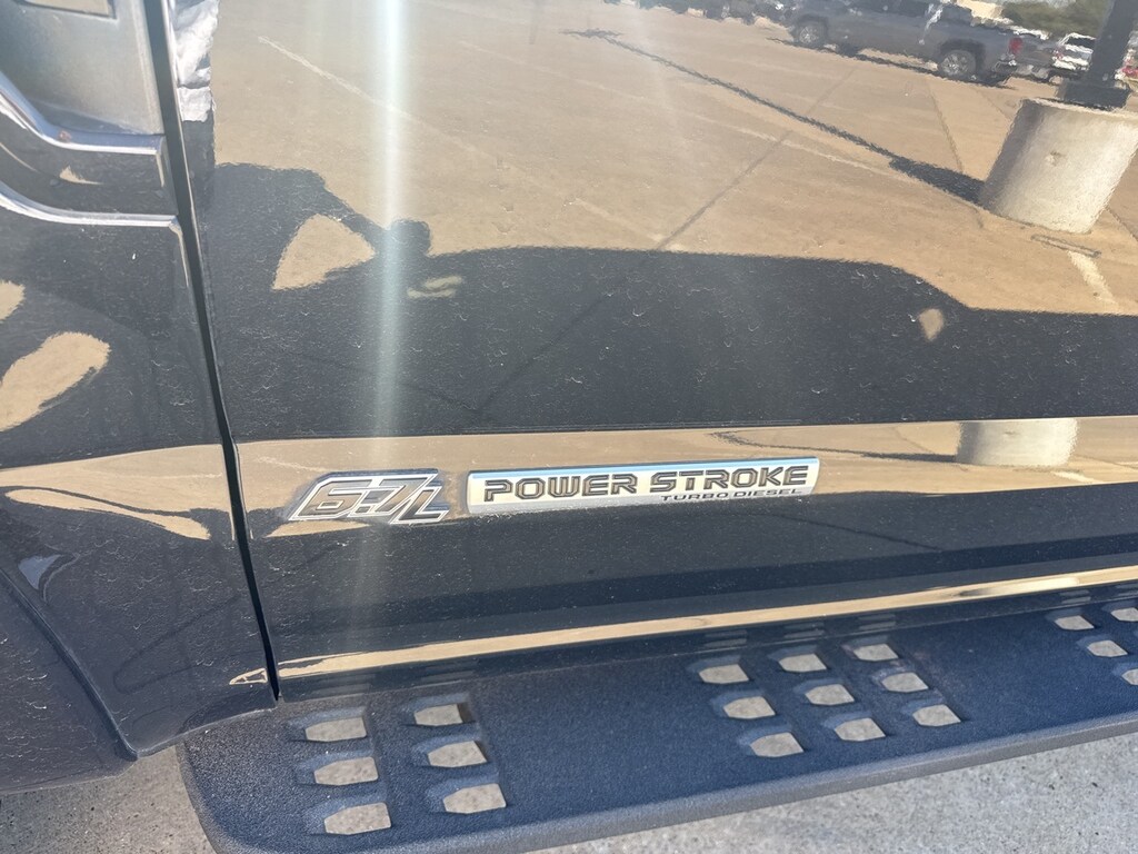 Used 2021 Ford F-250SD Lariat Truck