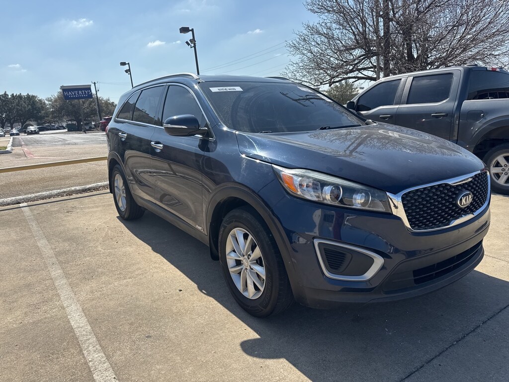 Used 2018 Kia Sorento LX SUV