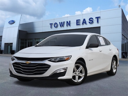 2022 Chevrolet Malibu LS Sedan
