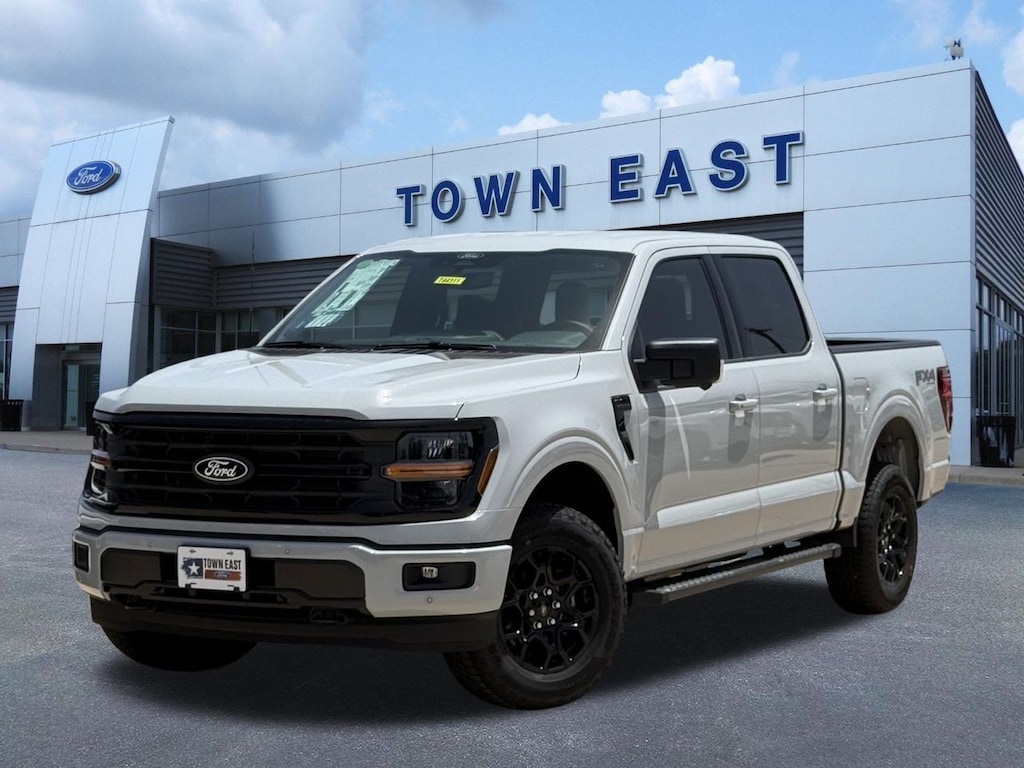 New 2026 Ford F-150 XLT Truck SuperCrew Cab
