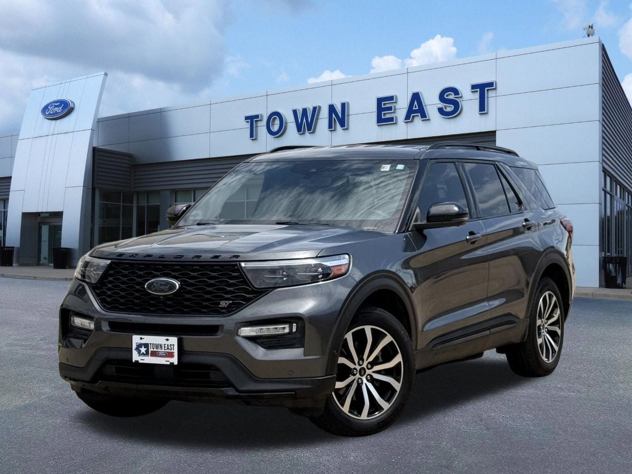2020 Ford Explorer ST 4WD's photo