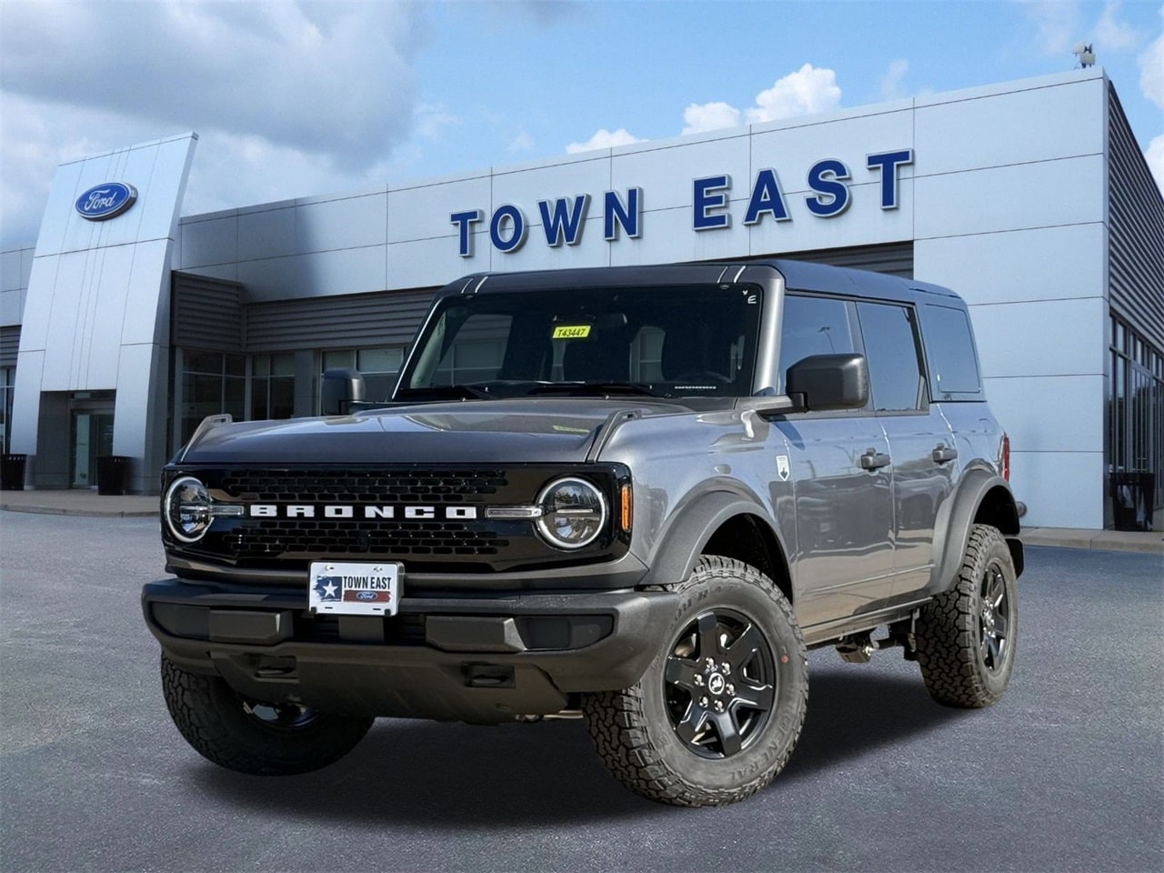 2025 Ford Bronco 4-Door Big Bend's photo