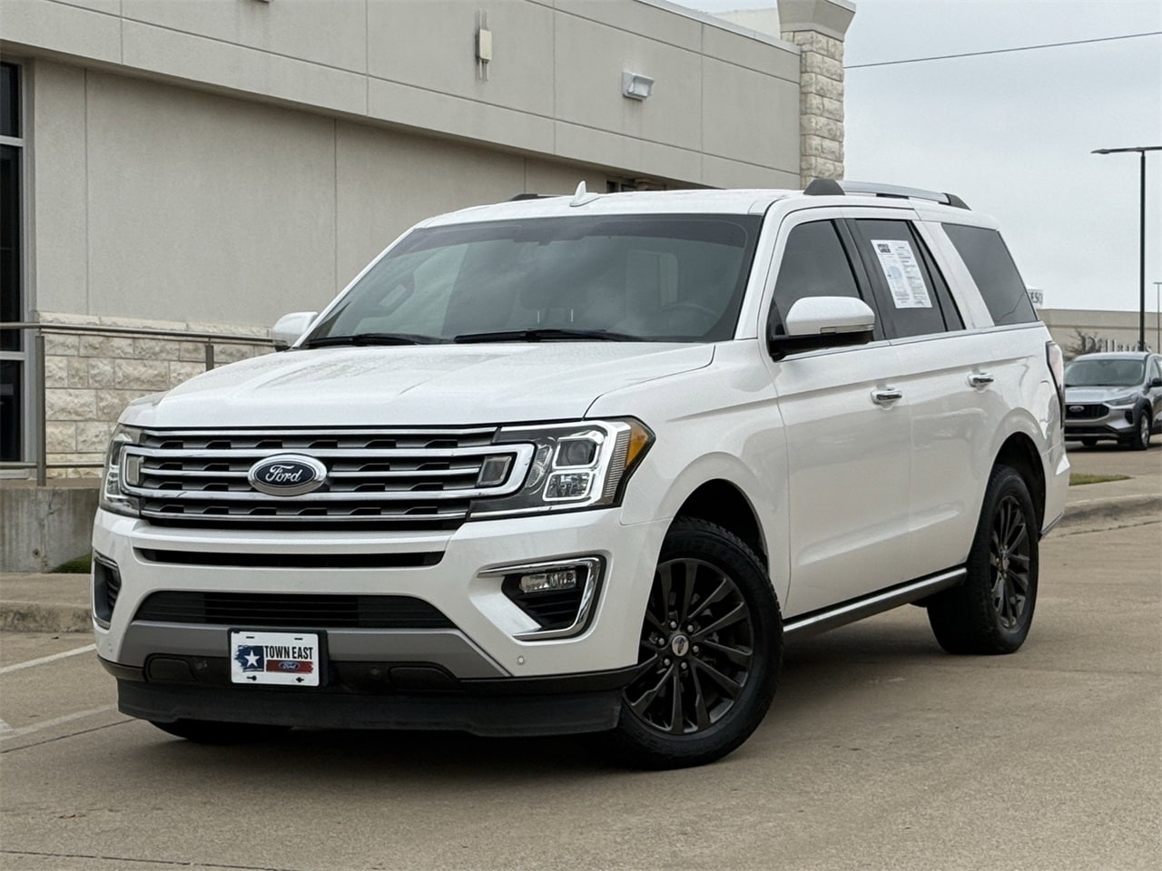 2019 Ford Expedition Limited's photo
