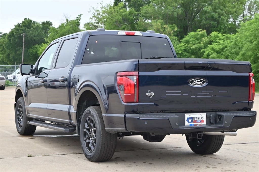 New 2025 Ford F-150 XLT Truck SuperCrew Cab