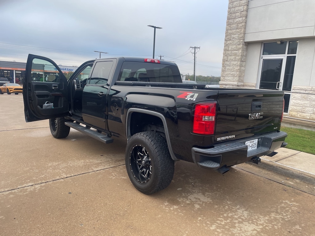 Used 2017 GMC Sierra 1500 SLE Truck