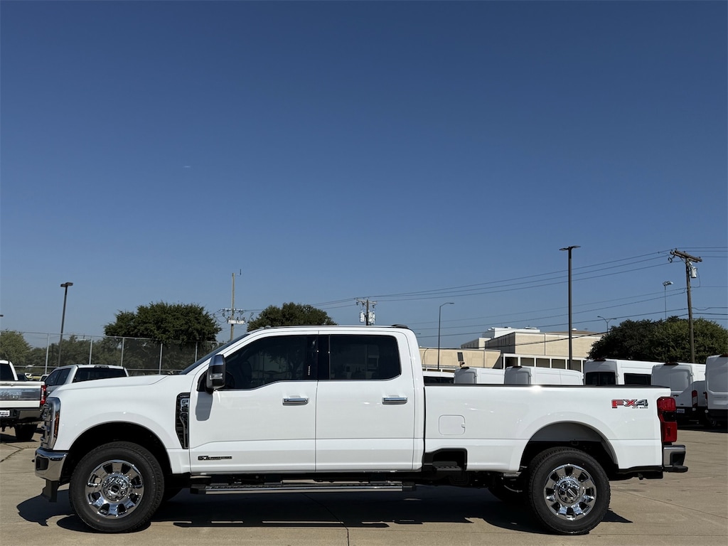 New 2026 Ford F-350 Lariat Truck Crew Cab
