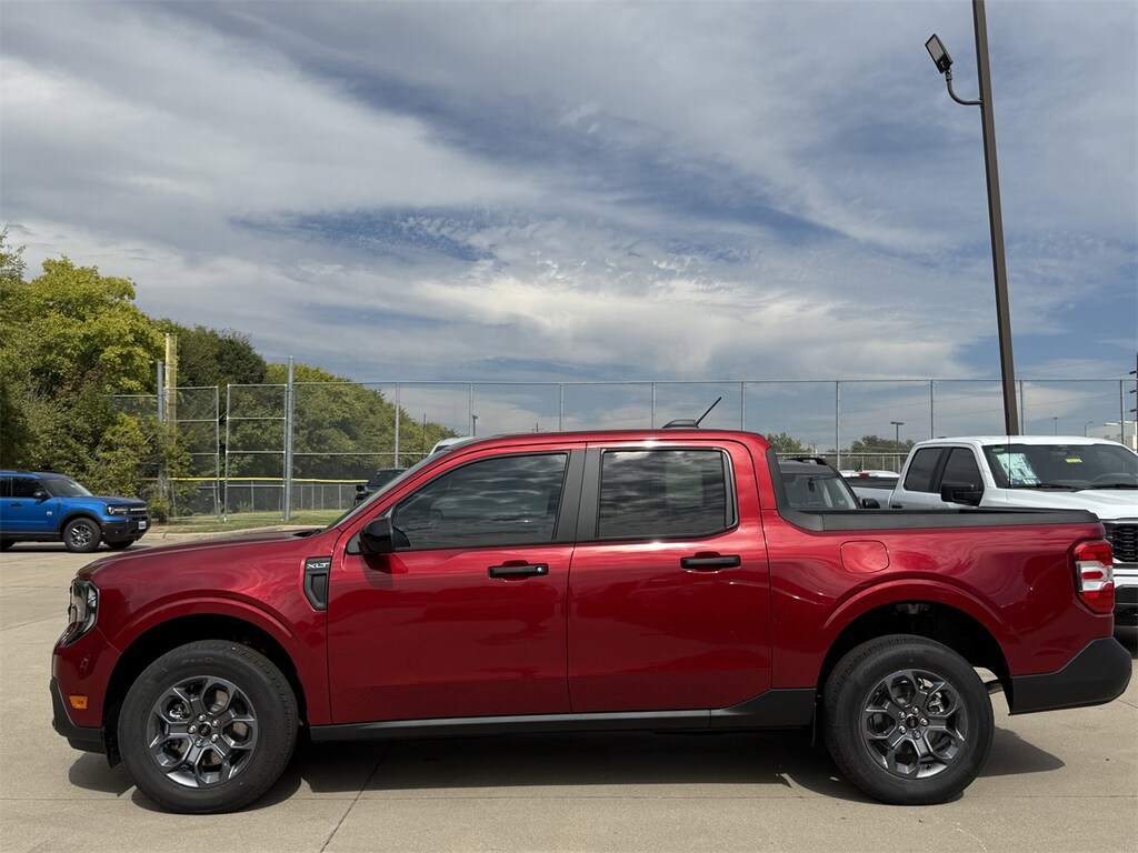New 2025 Ford Maverick XLT Truck SuperCrew