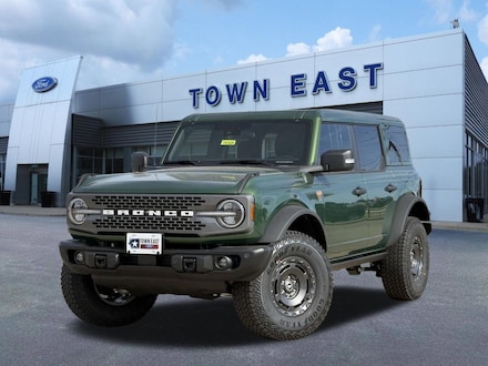 2025 Ford Bronco Badlands SUV