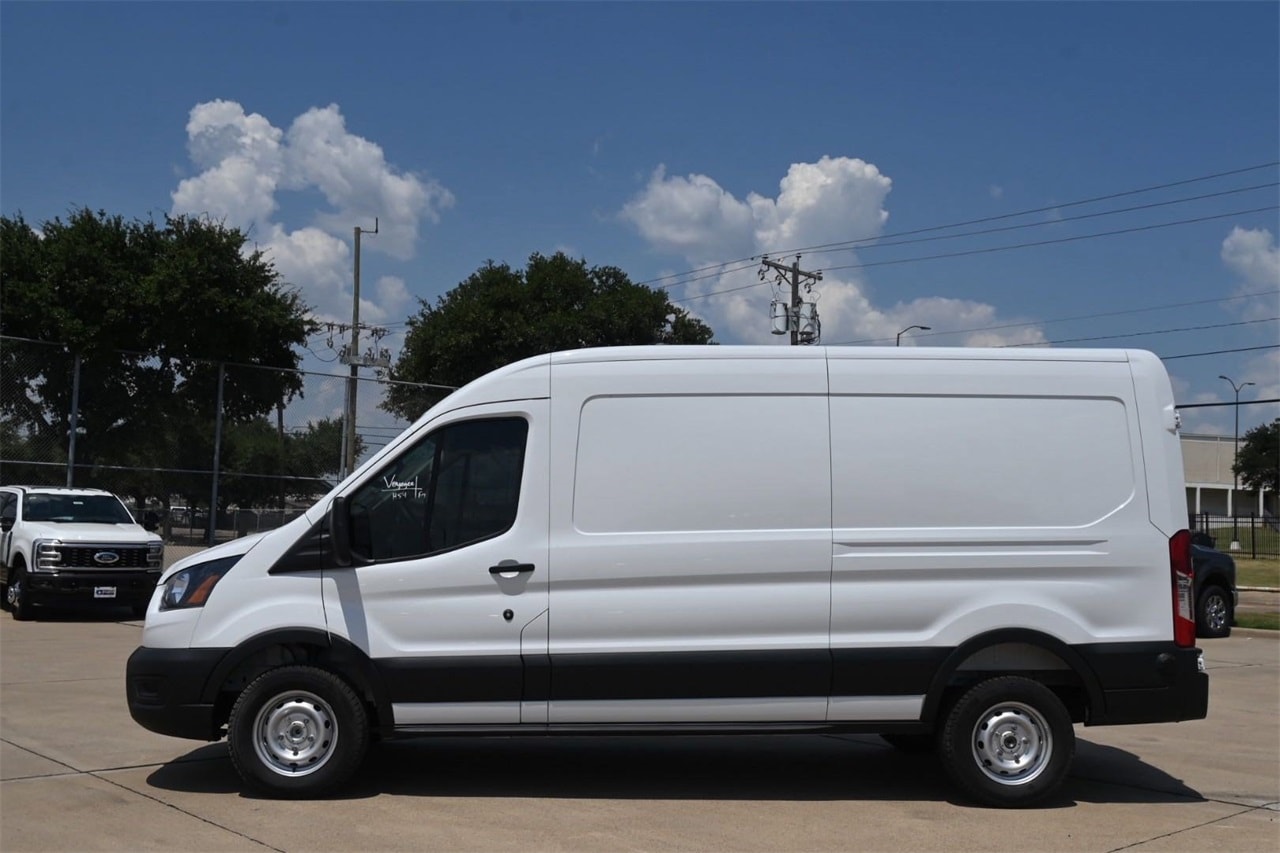 2025 Ford Transit photo 3