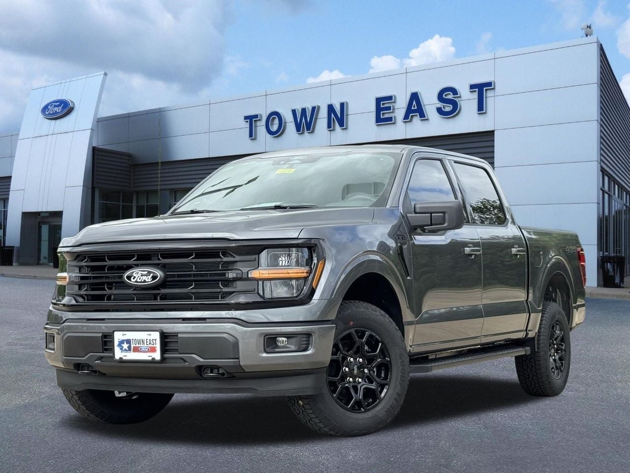 New 2026 Ford F-150 XLT