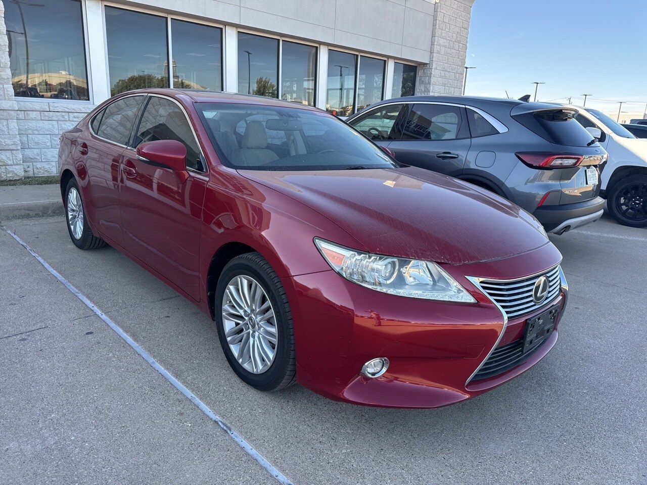 2015 Lexus ES 350 photo 3