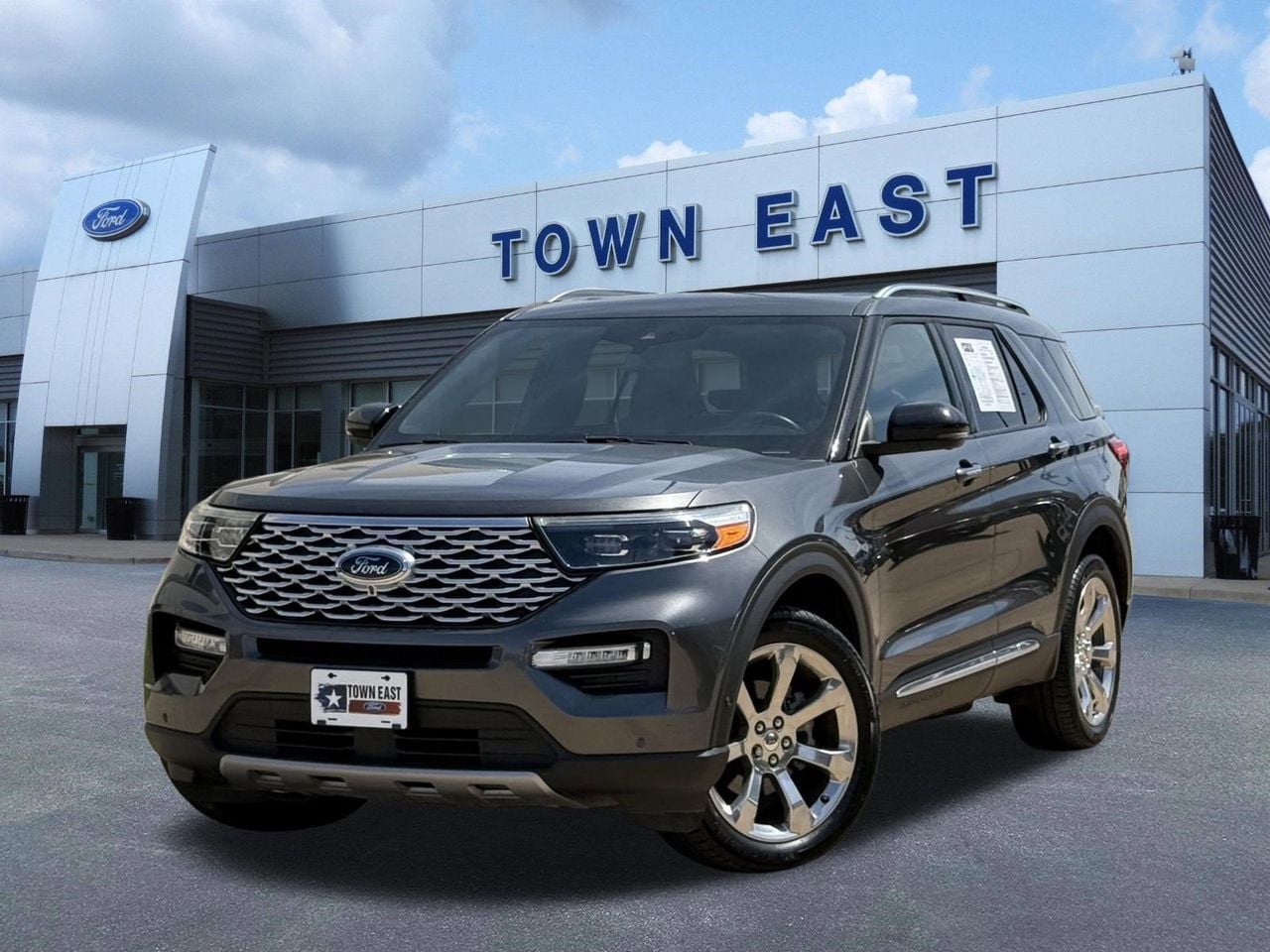 2020 Ford Explorer Platinum 4WD's photo