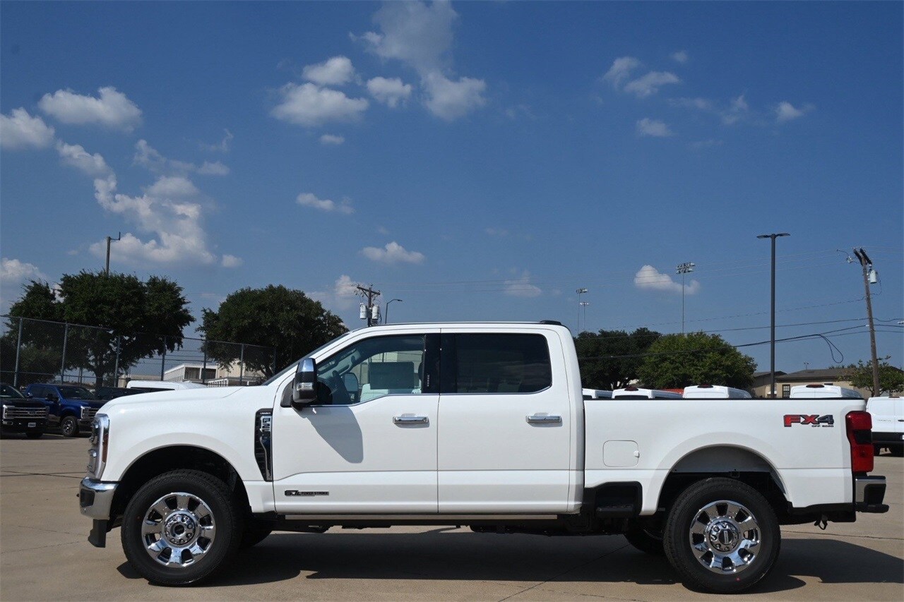 2026 Ford F-250 Lariat photo 3