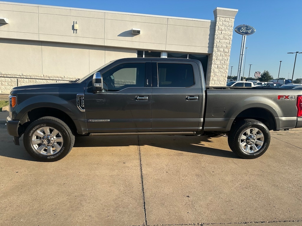 Used 2019 Ford F-250SD Platinum Truck