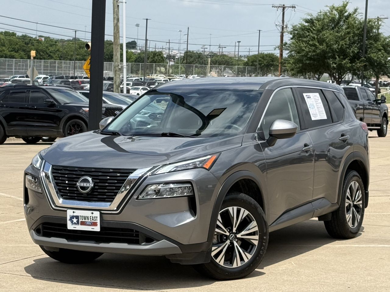 2023 Nissan Rogue SV FWD