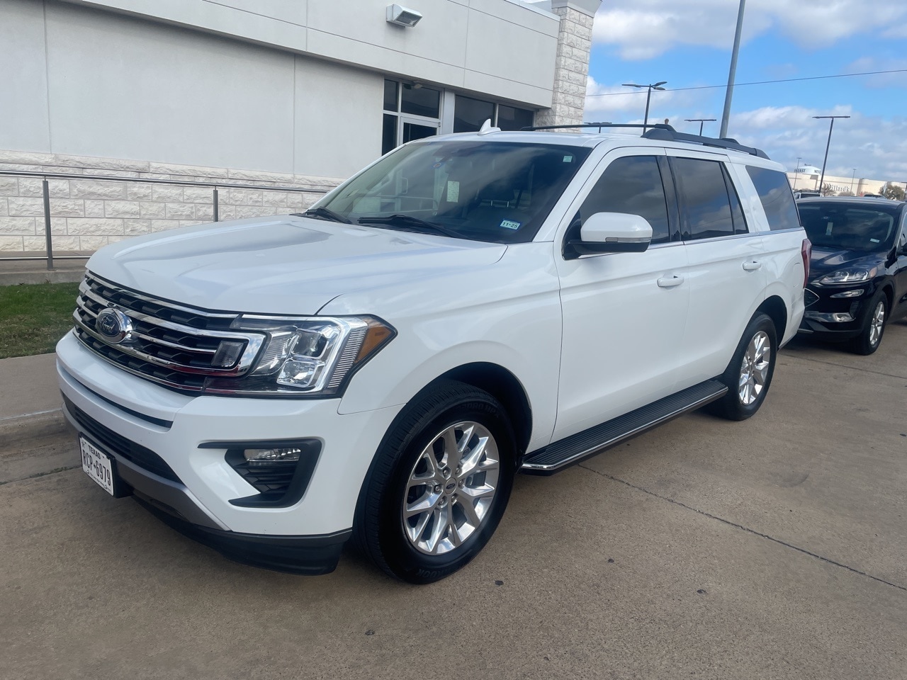 2021 Ford Expedition XLT's photo