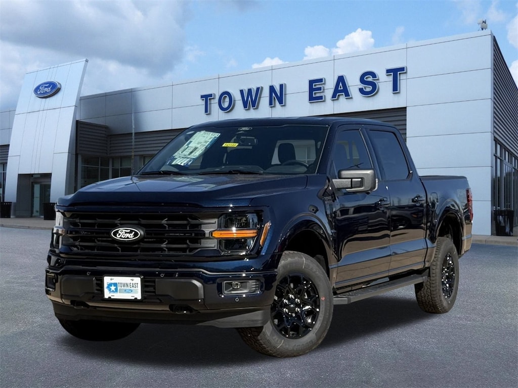 New 2025 Ford F-150 XLT Truck SuperCrew Cab