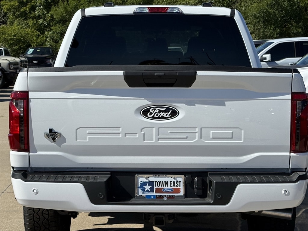 New 2025 Ford F-150 XLT Truck SuperCrew Cab