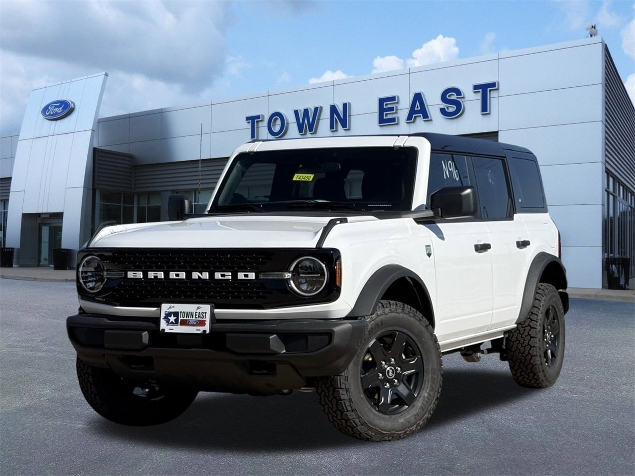 2025 Ford Bronco 4-Door Big Bend's photo