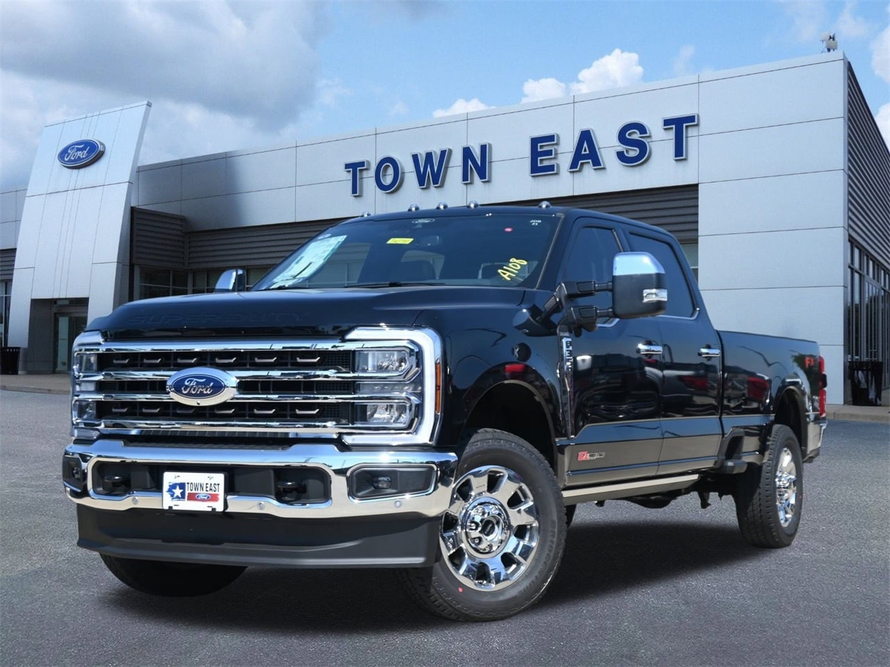 2026 Ford F-350 Super Duty King Ranch's photo